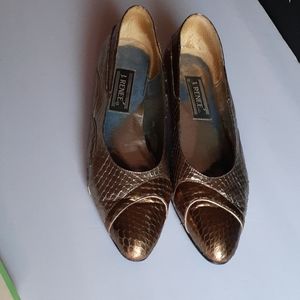 J.Renee *VINTAGE* Snake Skin Flats